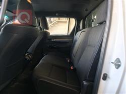 تويوتا هايلوكس